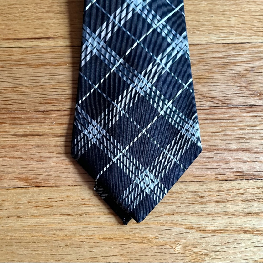 Banana Republic plaid men's silk tie made in Italy